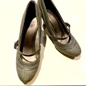 Life Stride Grey Flannel Pumps Sz 8.5